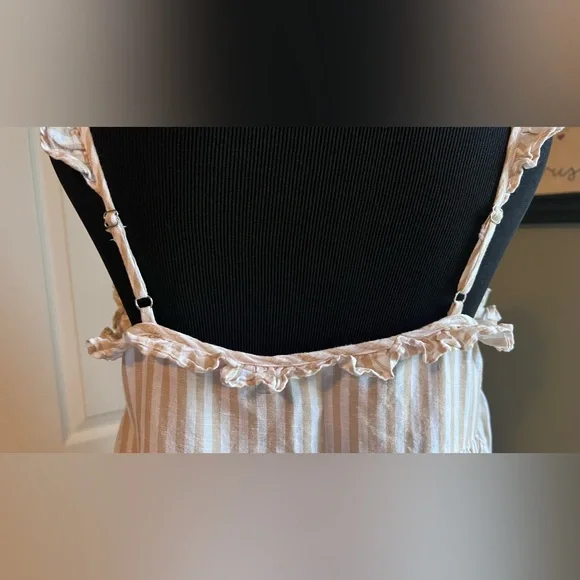 J. Crew cotton-linen tiered maxi dress. Small - Picture 6 of 10